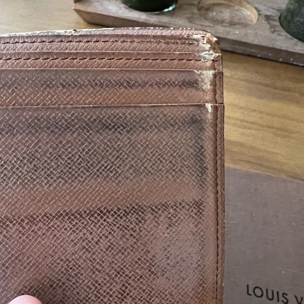 Louis Vuitton Men’s Wallet - Picture 7 of 11